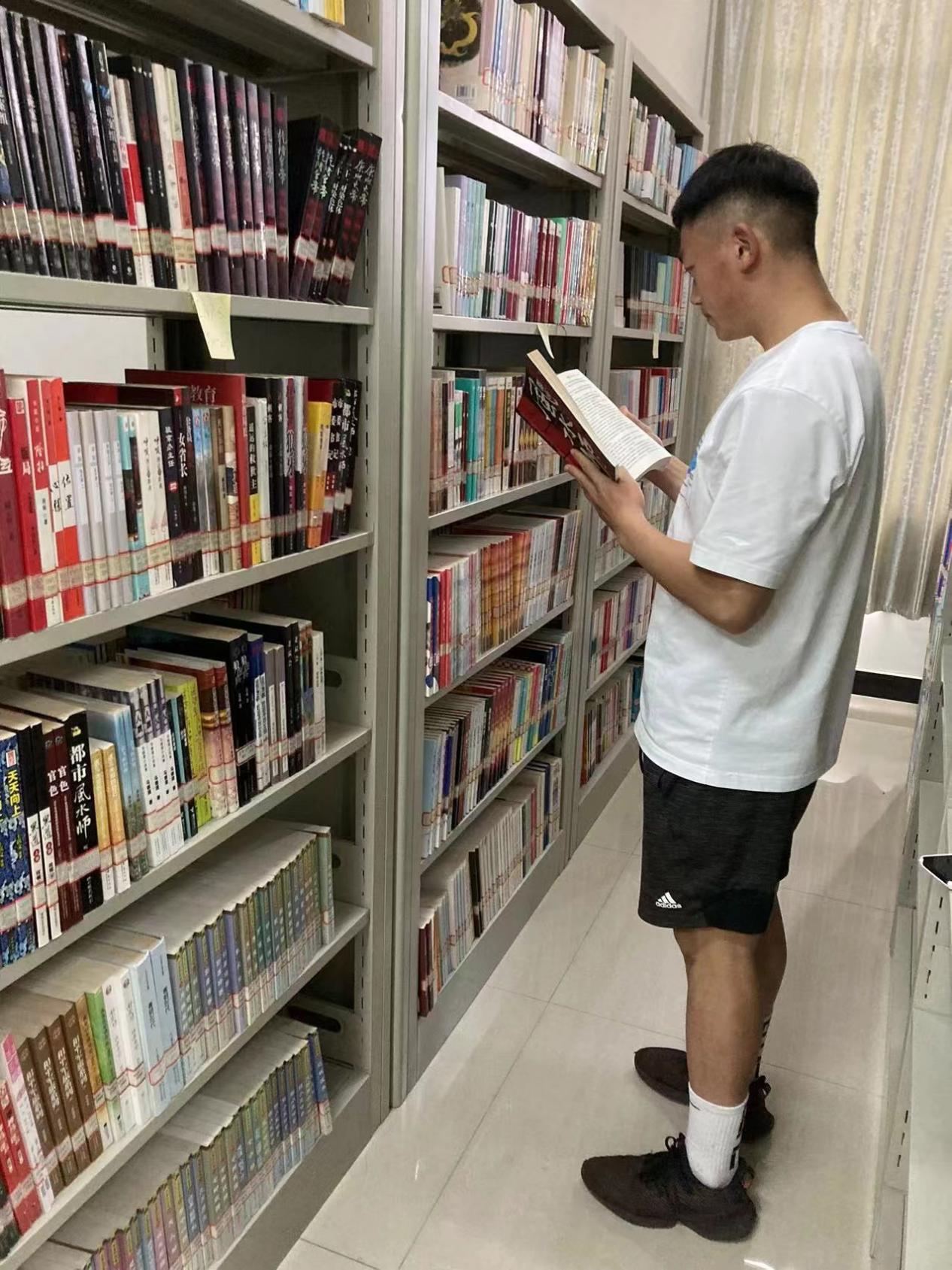 c9d7403a46bf896ffa4ebe67cc06356